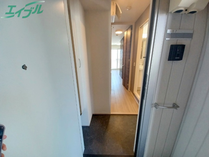 玄関　同物件別室写真