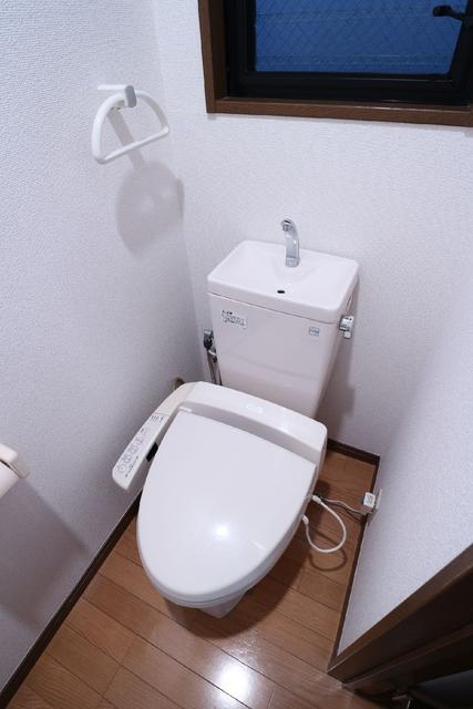 トイレ　トイレ