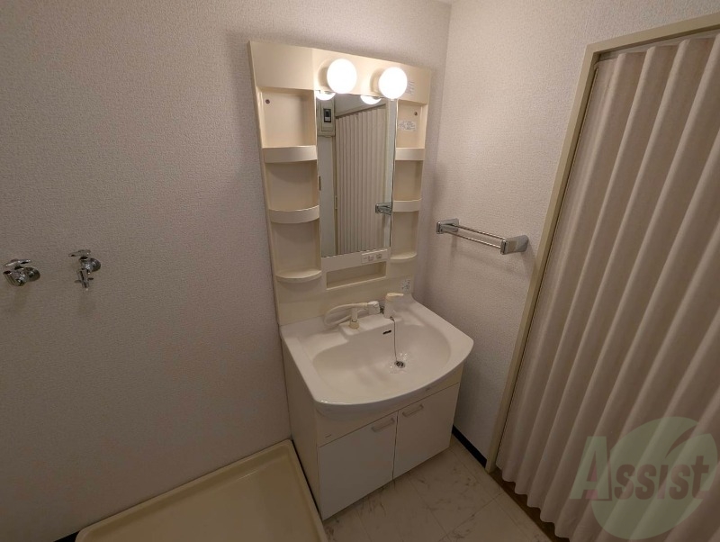 洗面設備　シャンプードレッサーで身支度もラクラクです！