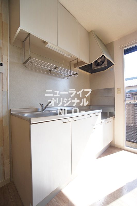 キッチン　収納充実のキッチンで水回りもすっきり使えます。