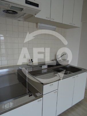 キッチン　ヴィラスリースター鶴浜　キッチン