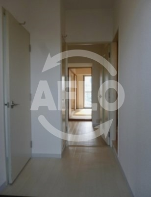 玄関　ヴィラスリースター鶴浜　玄関