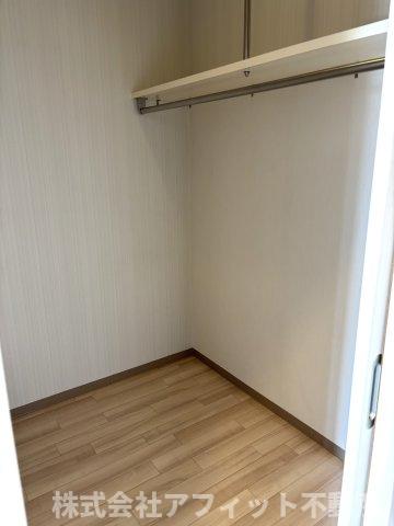 収納　ウォークインクローゼット