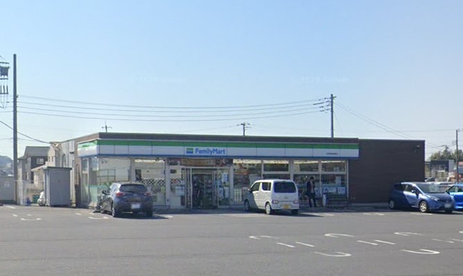 コンビニ　ファミリーマート 木更津長須賀店（コンビニ）まで795m
