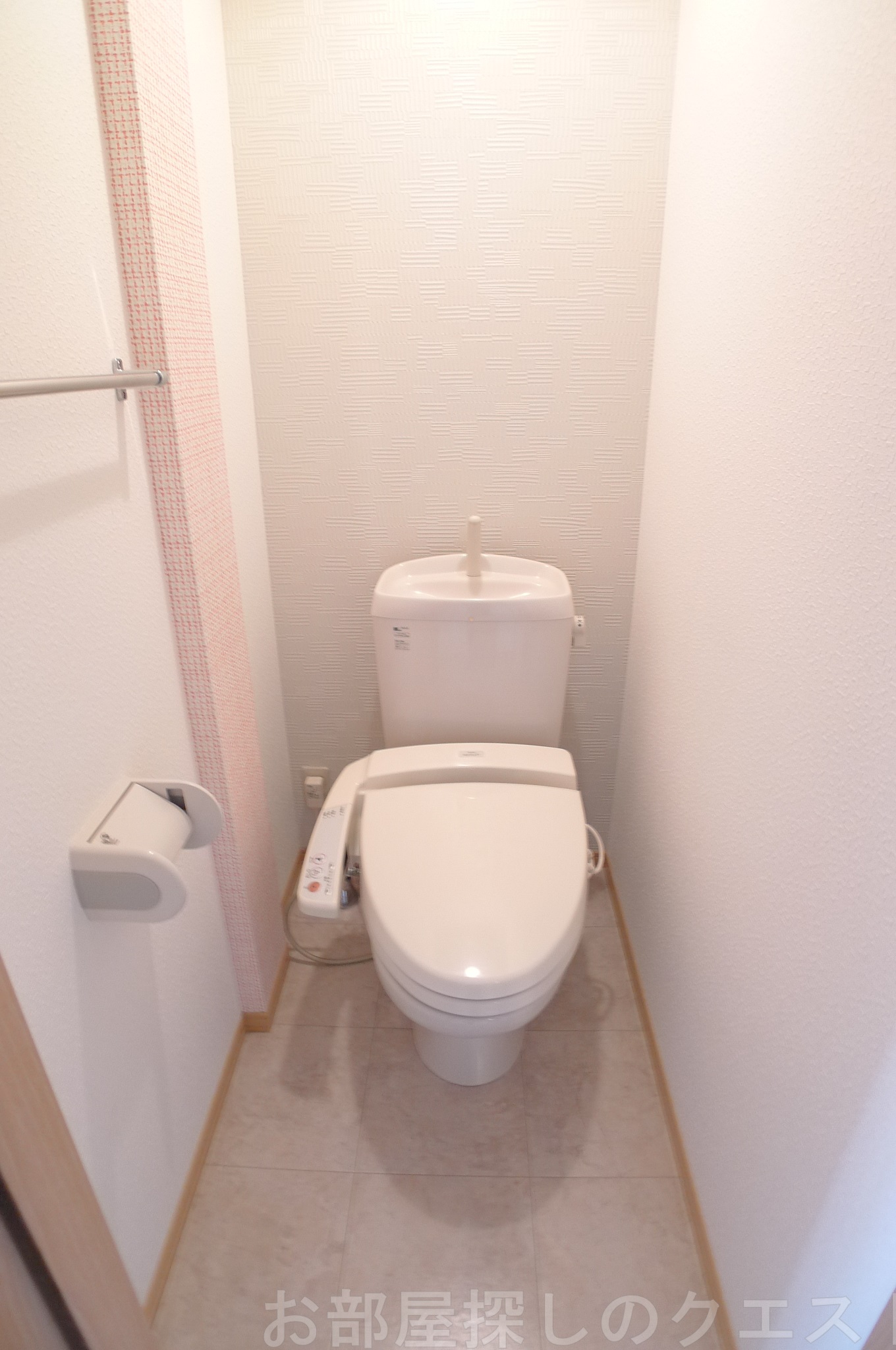 トイレ　（写真は同仕様）