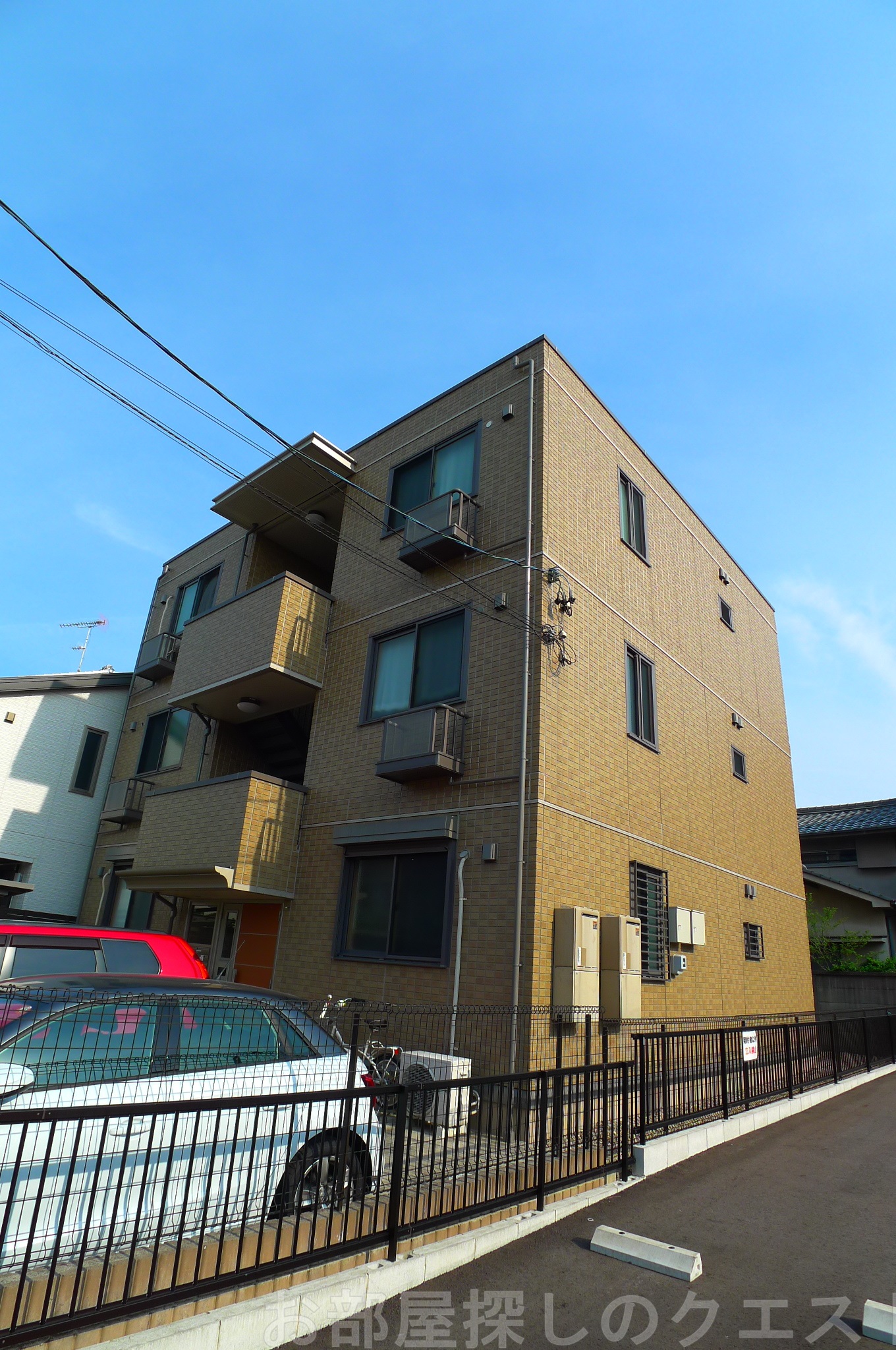 建物外観　オートロック付！