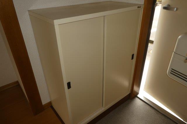 収納　シューズボックス