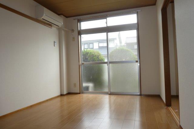 居室・リビング　洋室