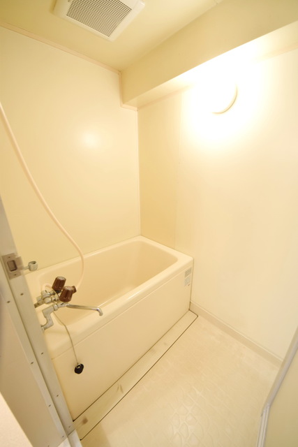 バス・シャワールーム　～さっぱりしましょう～