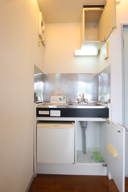 キッチン　※冷蔵庫は設備ではありません