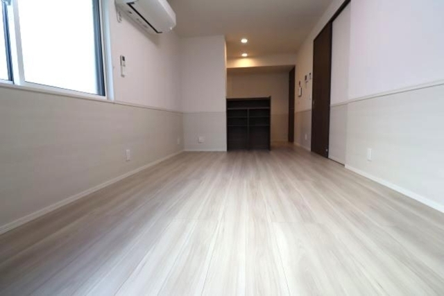 居室・リビング　ＬＤＫ１０、７帖