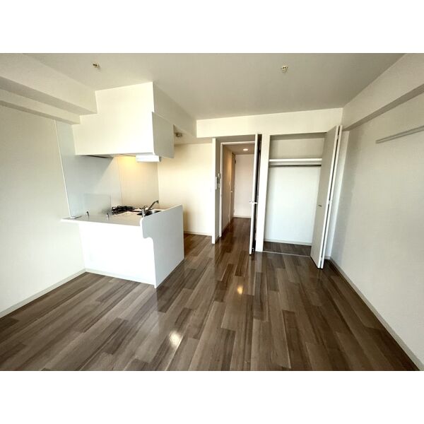 居室・リビング　※別号室の参考写真、現況優先※