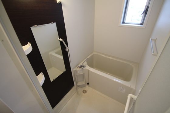 バス・シャワールーム　※他号室の写真です