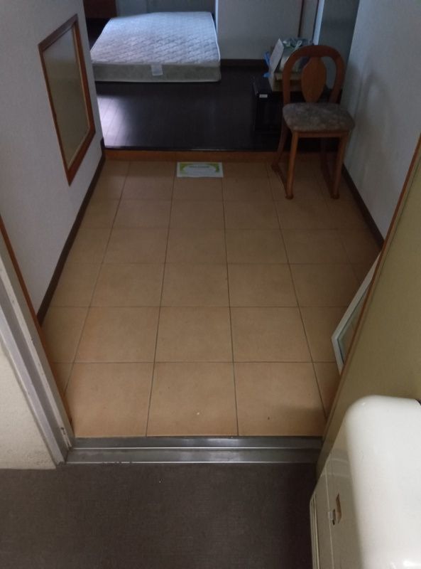 玄関　参考写真（同物件別部屋）