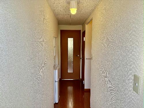 玄関　設備・仕様は号室により異なる為、現況を優先いたします。