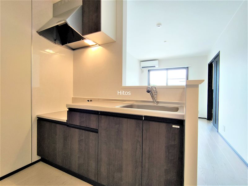 キッチン　会話をしながら作業ができる対面キッチン。