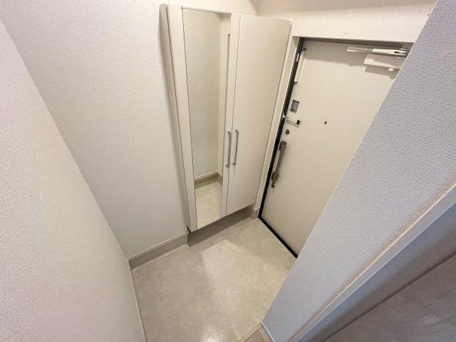 玄関　明るい玄関です