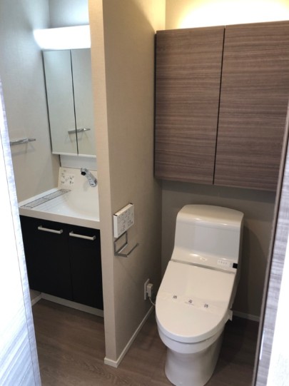 トイレ　トイレ