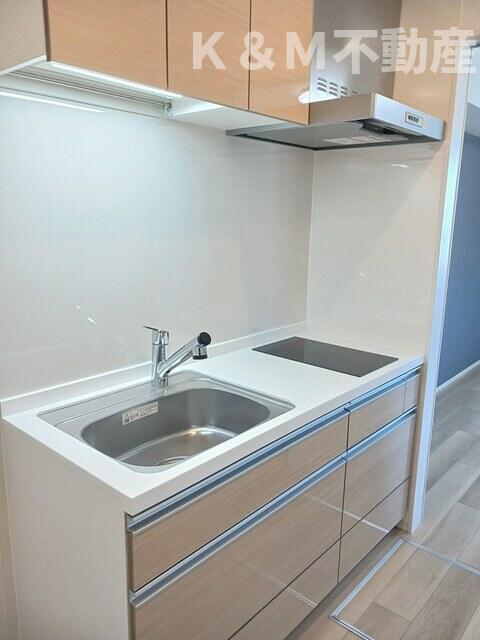 キッチン　コンパクトなキッチンで掃除もラクラク