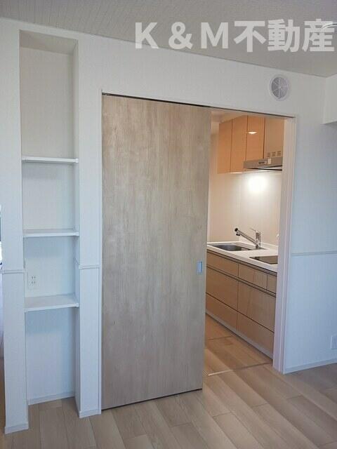 その他部屋・スペース　明るい色調の室内です