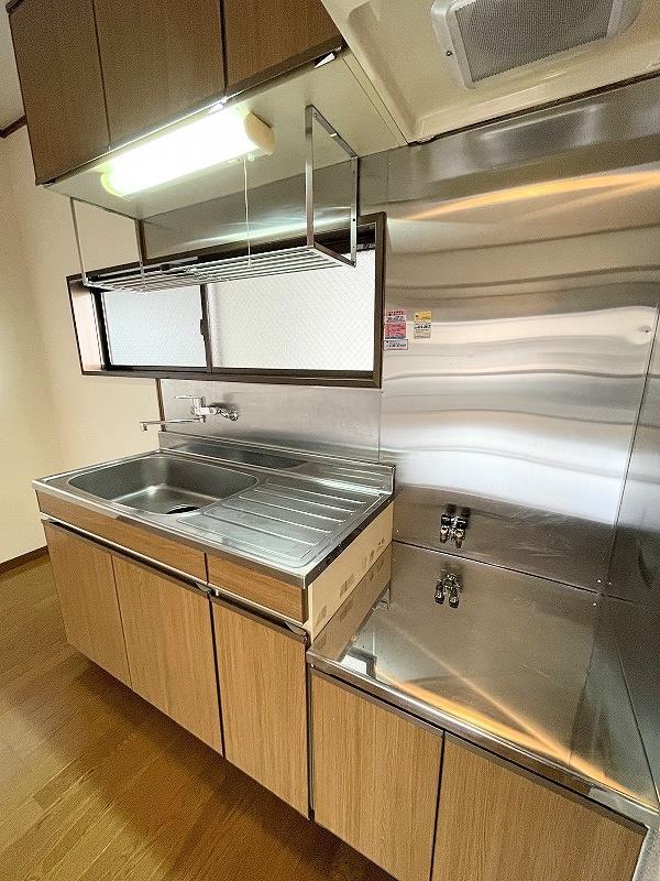 キッチン　ガスコンロ設置台付き
