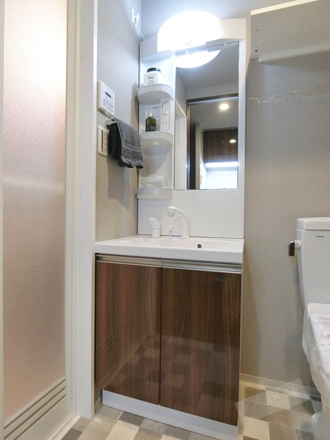 トイレ　同マンション内他居室写真になります。