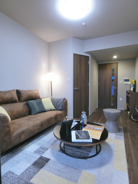 バルコニー　同マンション内他居室写真になります。