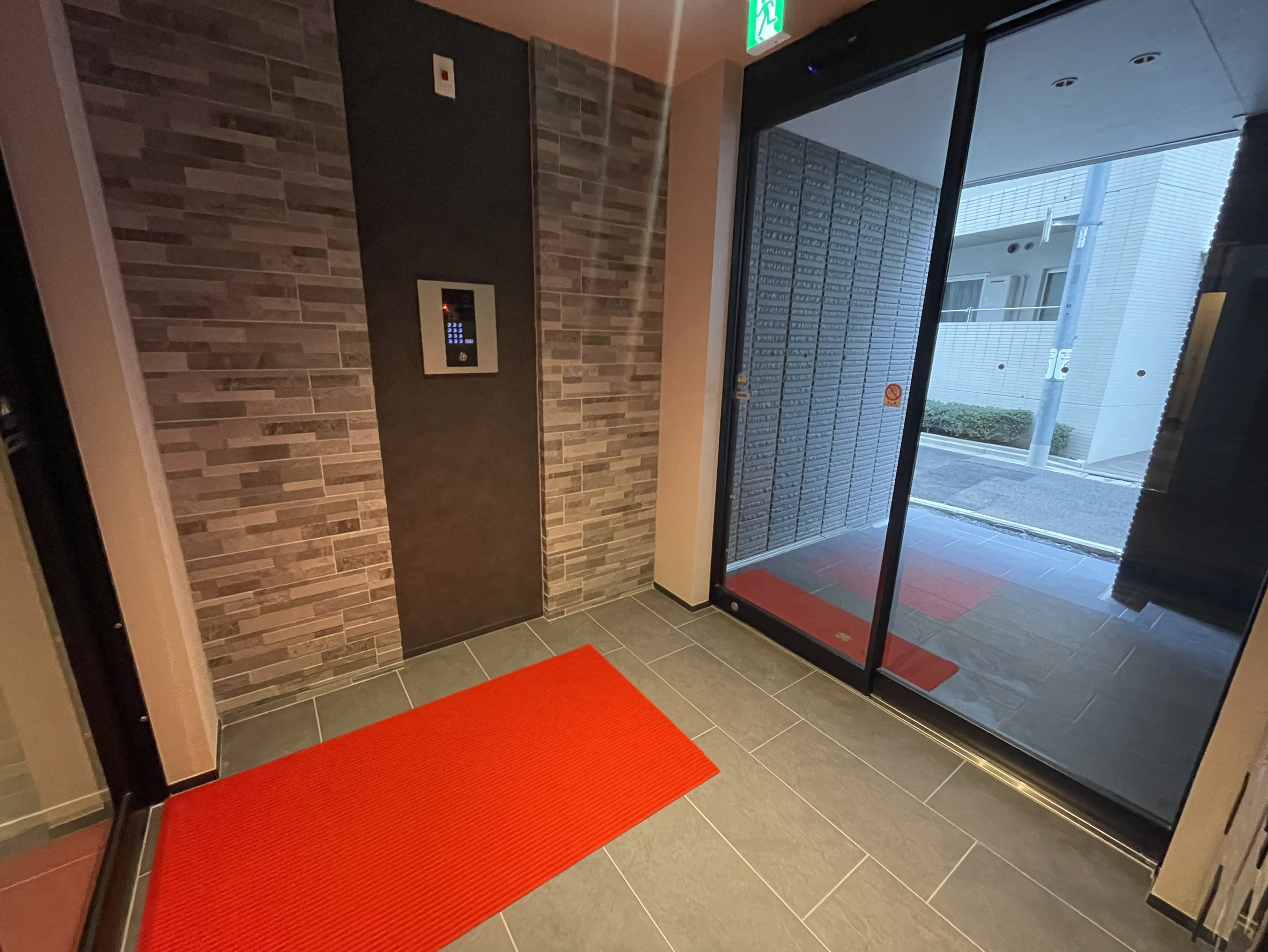 エントランス