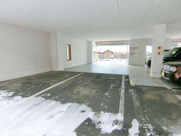 駐車場　★駐車場敷地内６０００円★