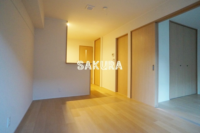 居室・リビング　開放感のあるゆったりとしたお部屋です♪