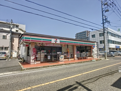 コンビニ　セブン－イレブン名古屋中汐田店（コンビニ）まで393m