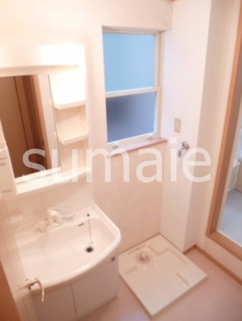 洗面設備　洗面台完備！