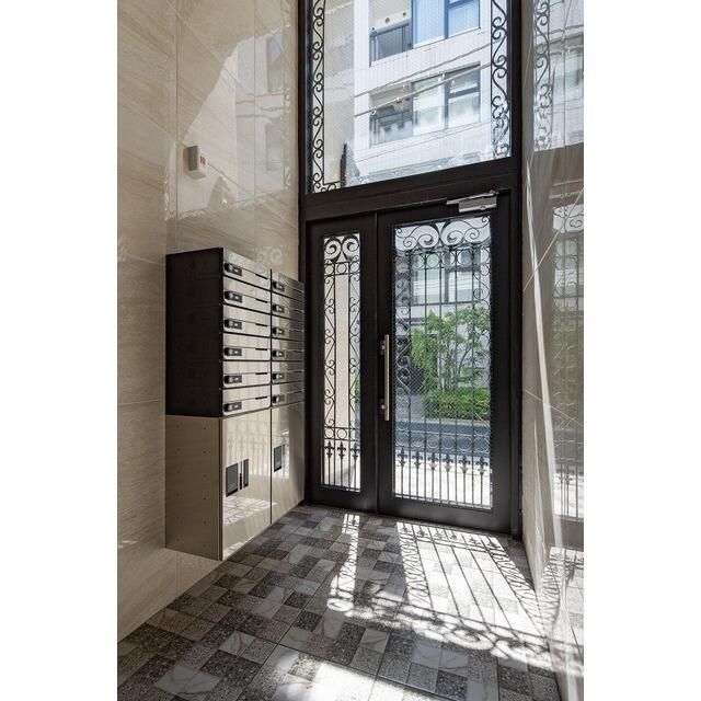 ロビー　落ち着いたロビーです