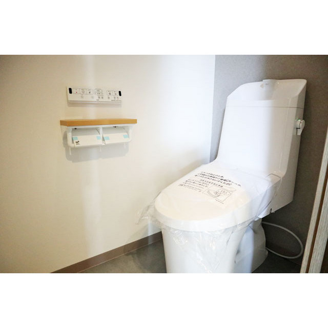 トイレ　トイレ