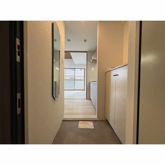 玄関　収納もある玄関です