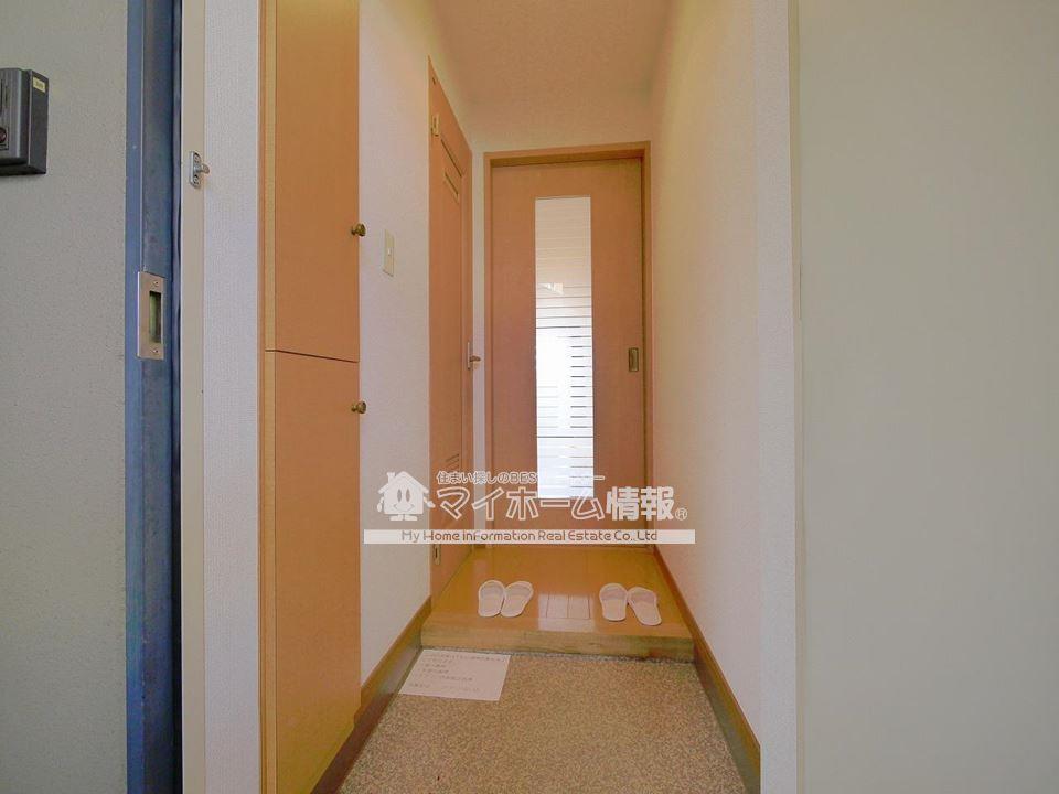 玄関　シューズボックス付きで靴が多くても大丈夫！