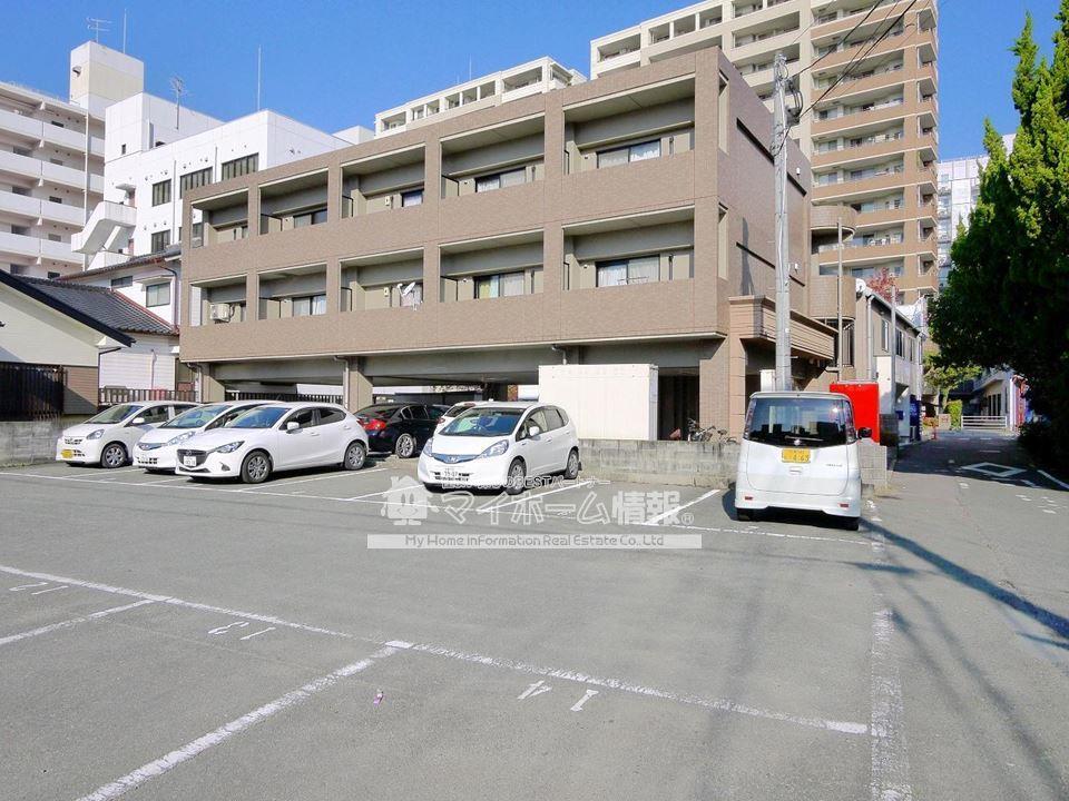 建物外観　オートロック付きマンション