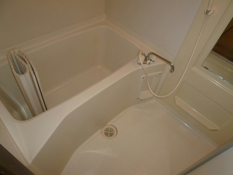 バス・シャワールーム　写真は類似