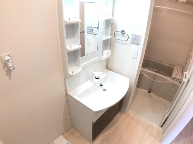 洗面設備　洗髪洗面化粧台