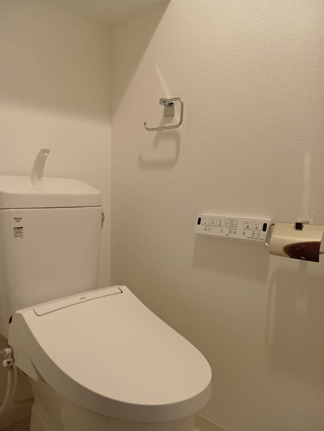 トイレ　シンプルで使いやすいトイレです