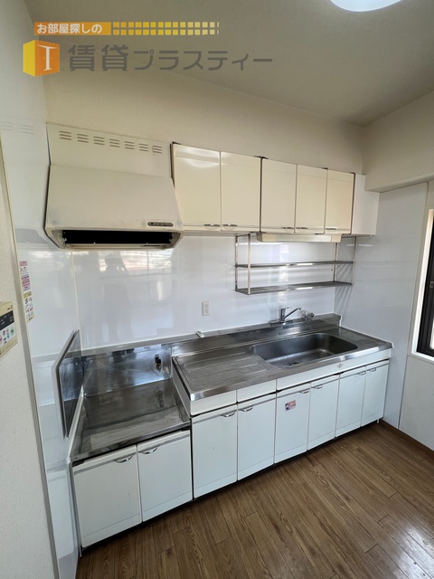 キッチン　お手入れ楽々システムキッチン。