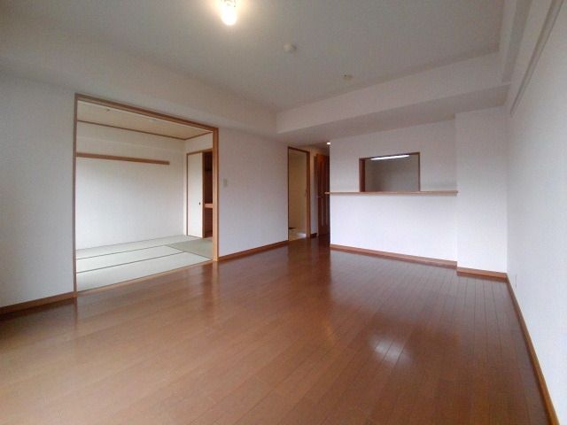 居室・リビング　★広々としたリビングです★