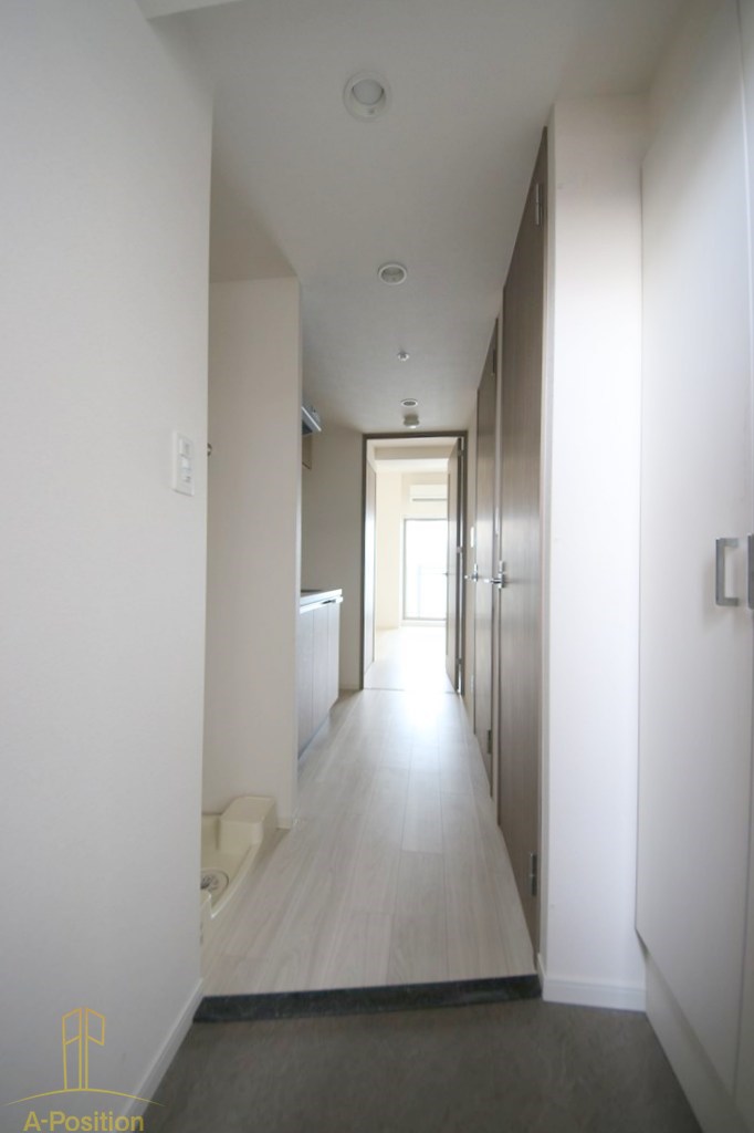 玄関　プレサンス長堀通グレイタス