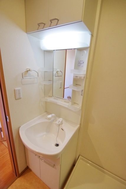 洗面設備　★お問い合わせはタウンハウジング新百合ヶ丘店まで★