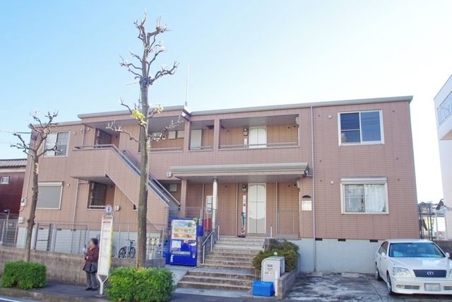 建物外観　★お問い合わせはタウンハウジング新百合ヶ丘店まで★