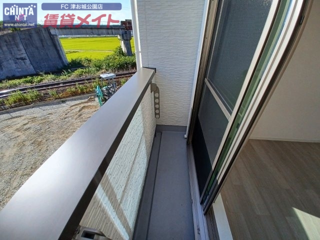 バルコニー　同物件別部屋の写真