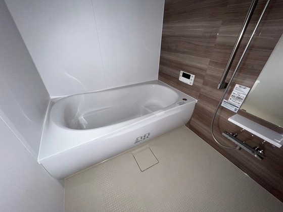 バス・シャワールーム　※別の部屋の写真です