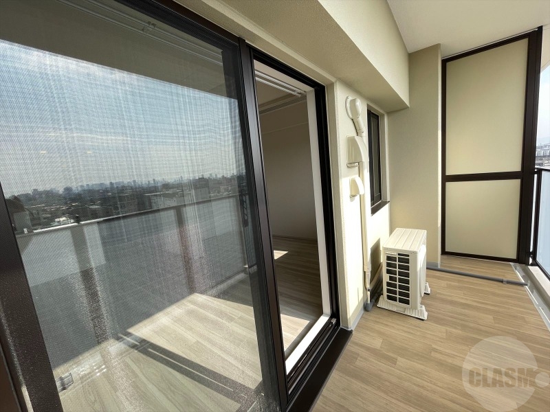 バルコニー　広々としたバルコニー