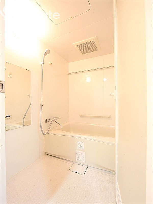 バス・シャワールーム　バスルーム