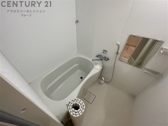 バス・シャワールーム　便利な浴室乾燥機付き♪